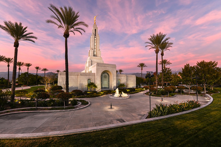 Redlands California Temple