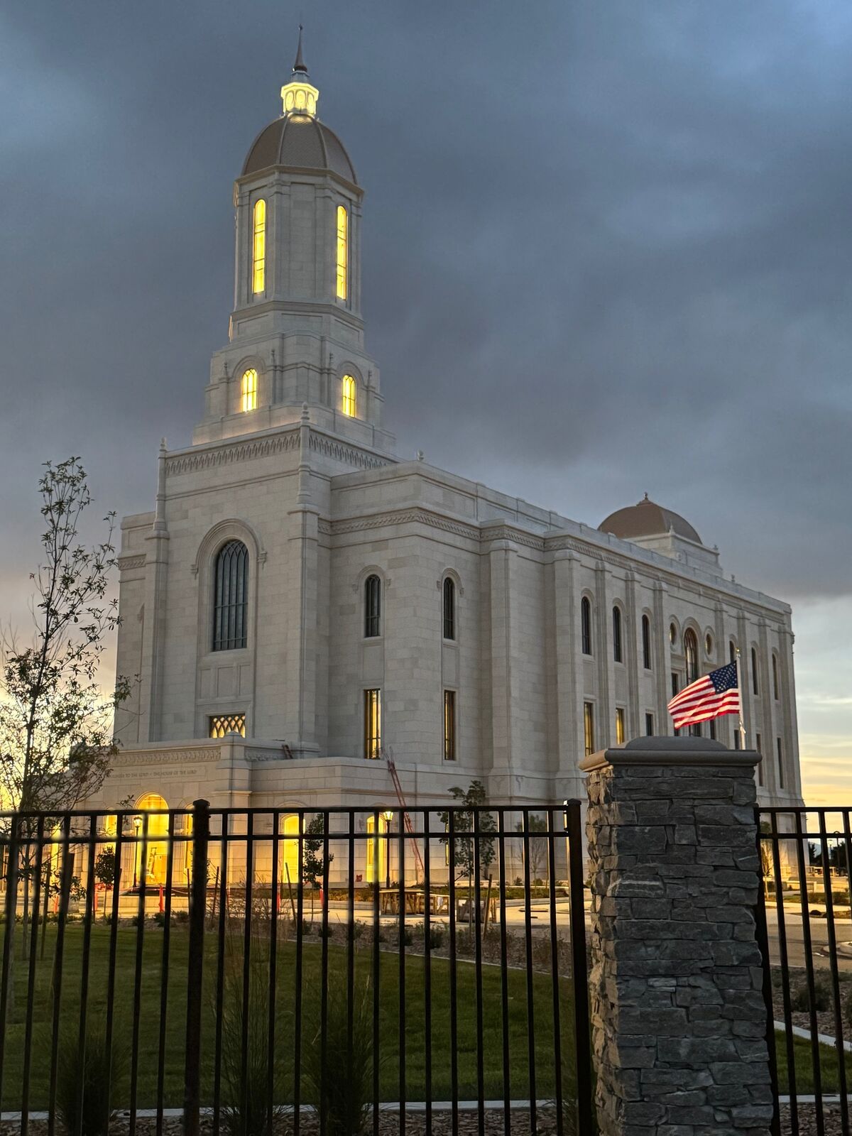 Smithfield Utah Temple Photograph Gallery | ChurchofJesusChristTemples.org